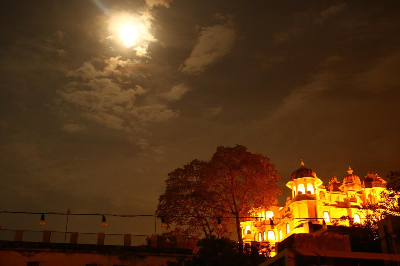 Gypsy Child Lake Hostel Udaipur Exterior foto