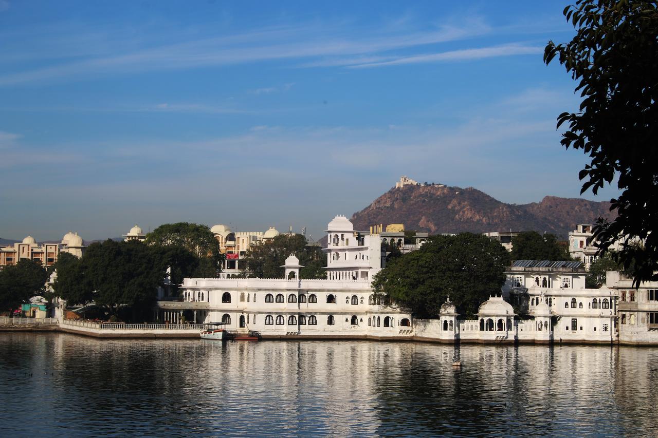 Gypsy Child Lake Hostel Udaipur Exterior foto