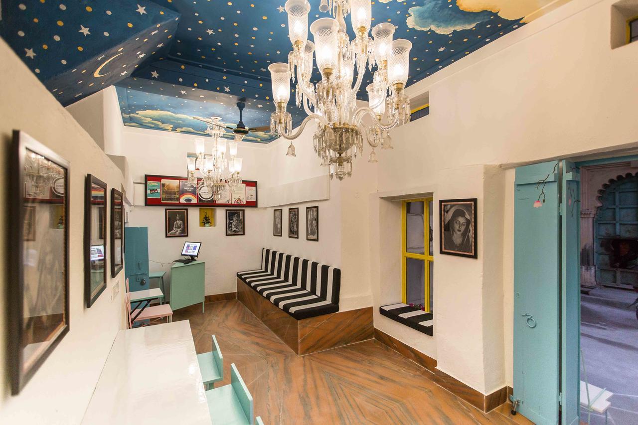 Gypsy Child Lake Hostel Udaipur Exterior foto